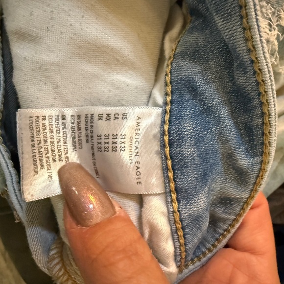 American Eagle Outfitters Light Blue Distressed Skinny Jeans - Picture 4 of 4